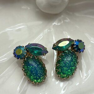 CORO CAT EYE CRYSTAL & AURORA BOREALIS CLIP EARRINGS